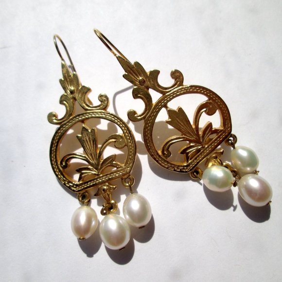 ⚜️✨ BEN-AMUN Vintage Dangle Drop Fleur de Lys Earrings Gold Tone Pearl Dangles - Picture 5 of 12
